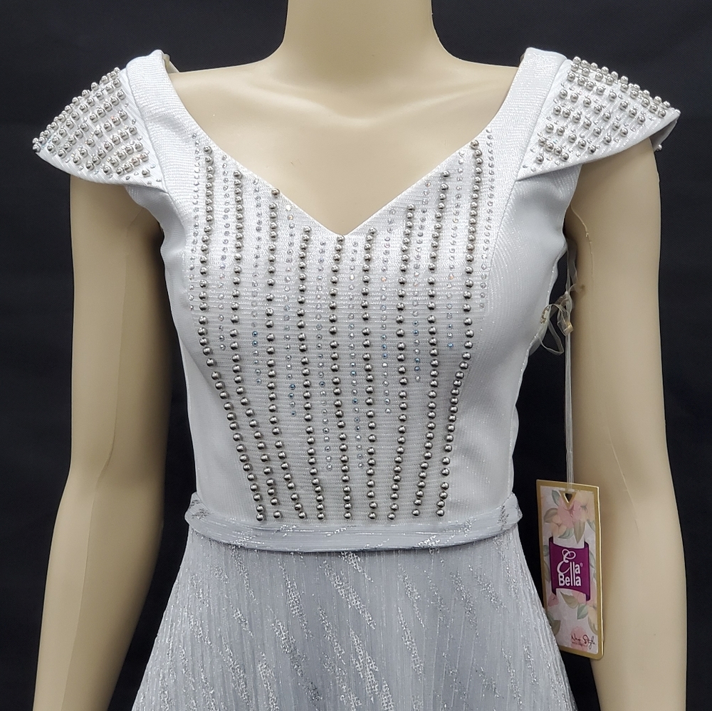 Evening  Gown - Picture 3 of 4